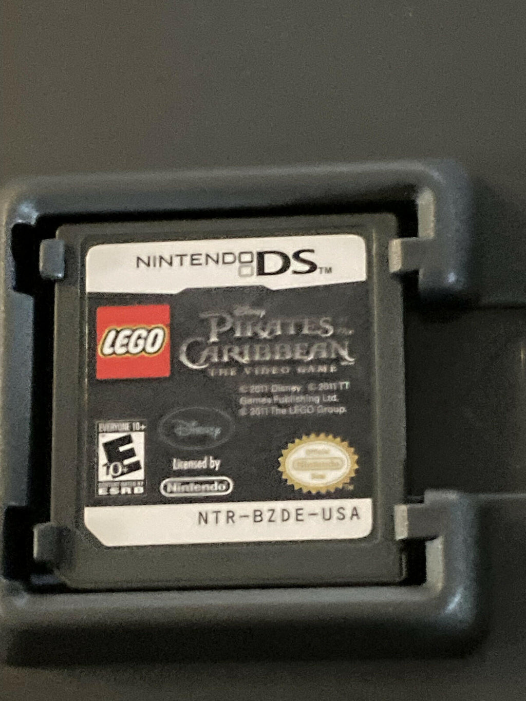 LEGO Pirates of the Caribbean: The Video Game (Nintendo DS, 2011) CIB COMPLETE