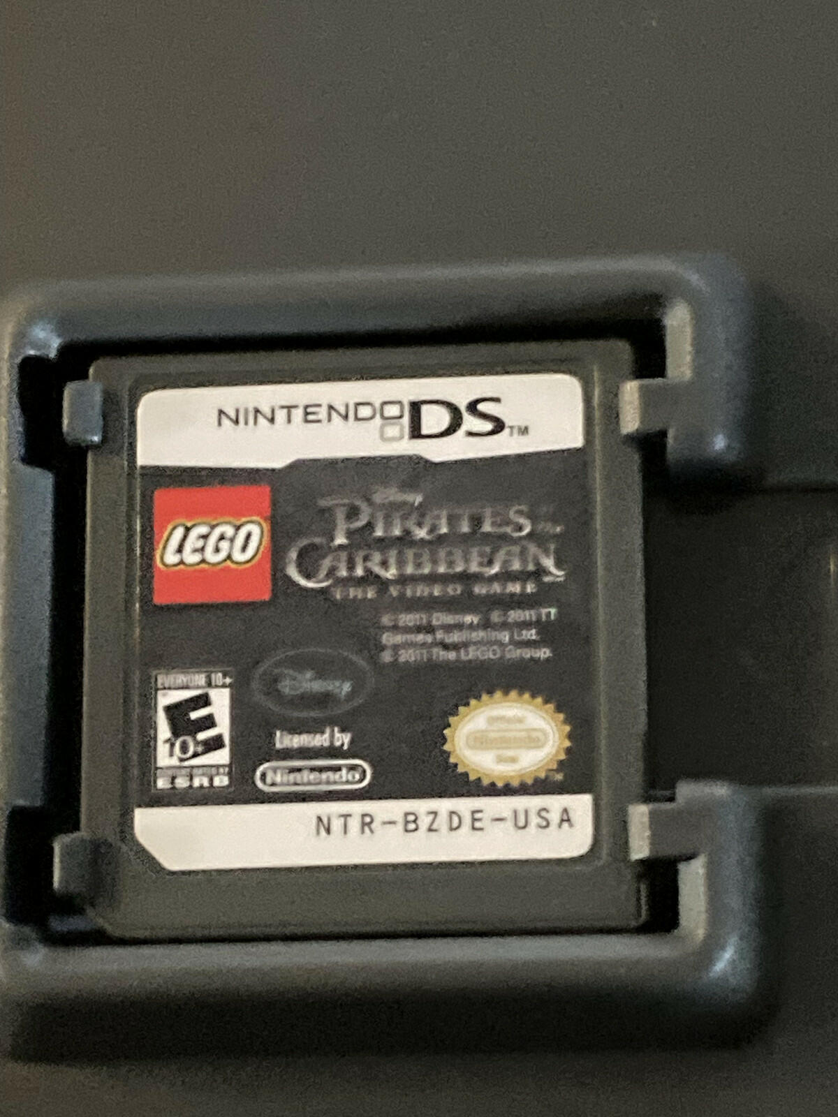 LEGO Pirates of the Caribbean: The Video Game (Nintendo DS, 2011) CIB COMPLETE