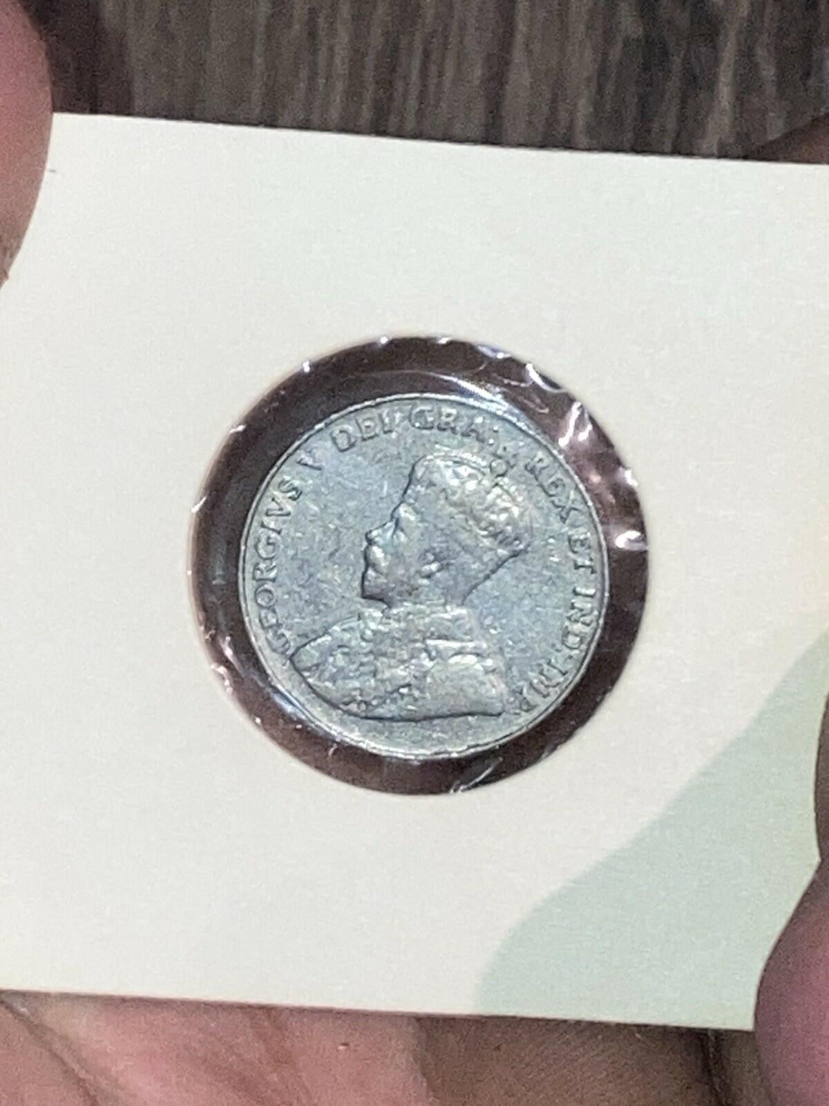 1933 Canada 5 Cents Nickel Circulated - Nice Coin