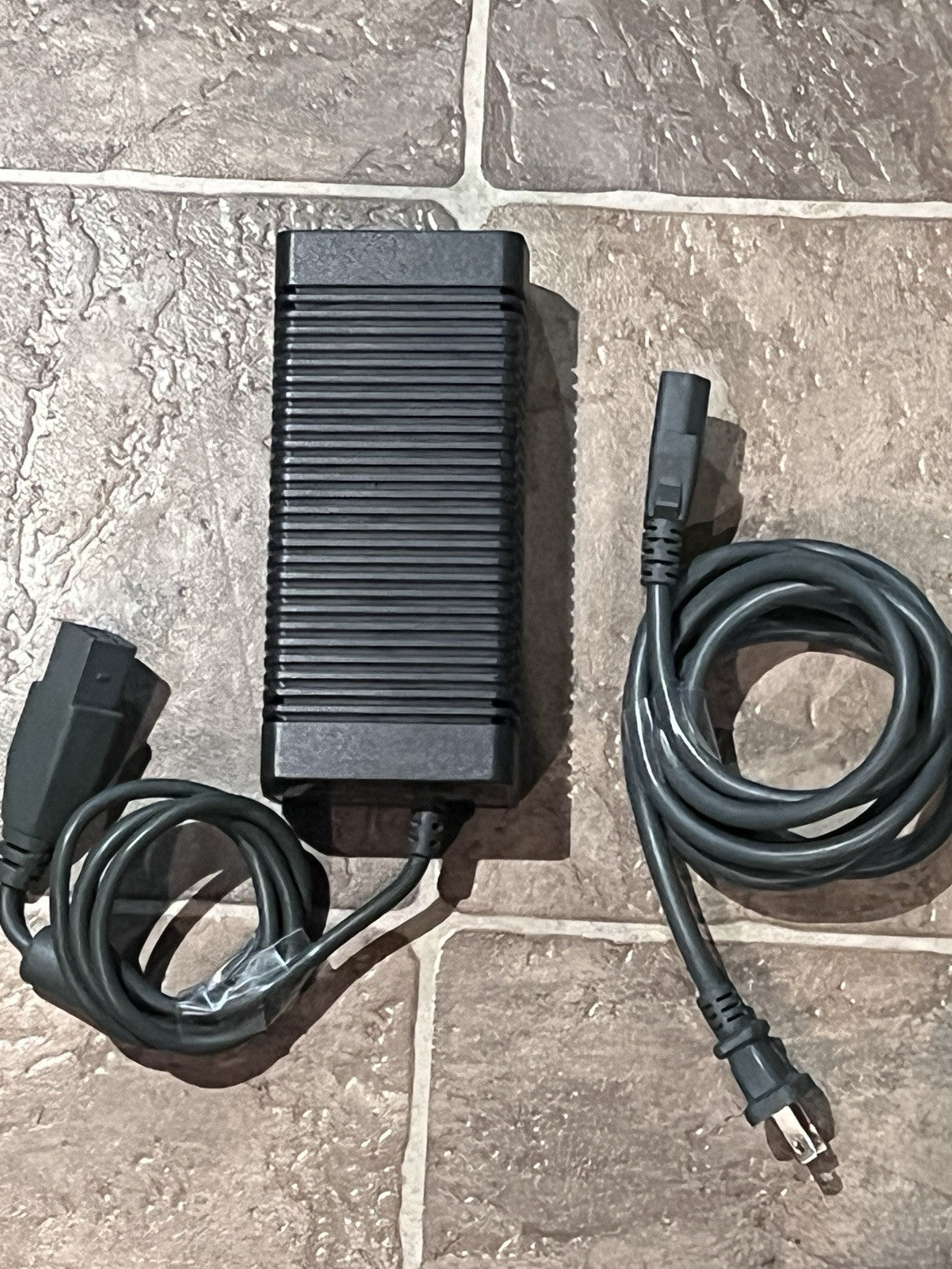 Genuine Microsoft PB-2151-03MX XBox 360 AC Power Adpater 150W 12V