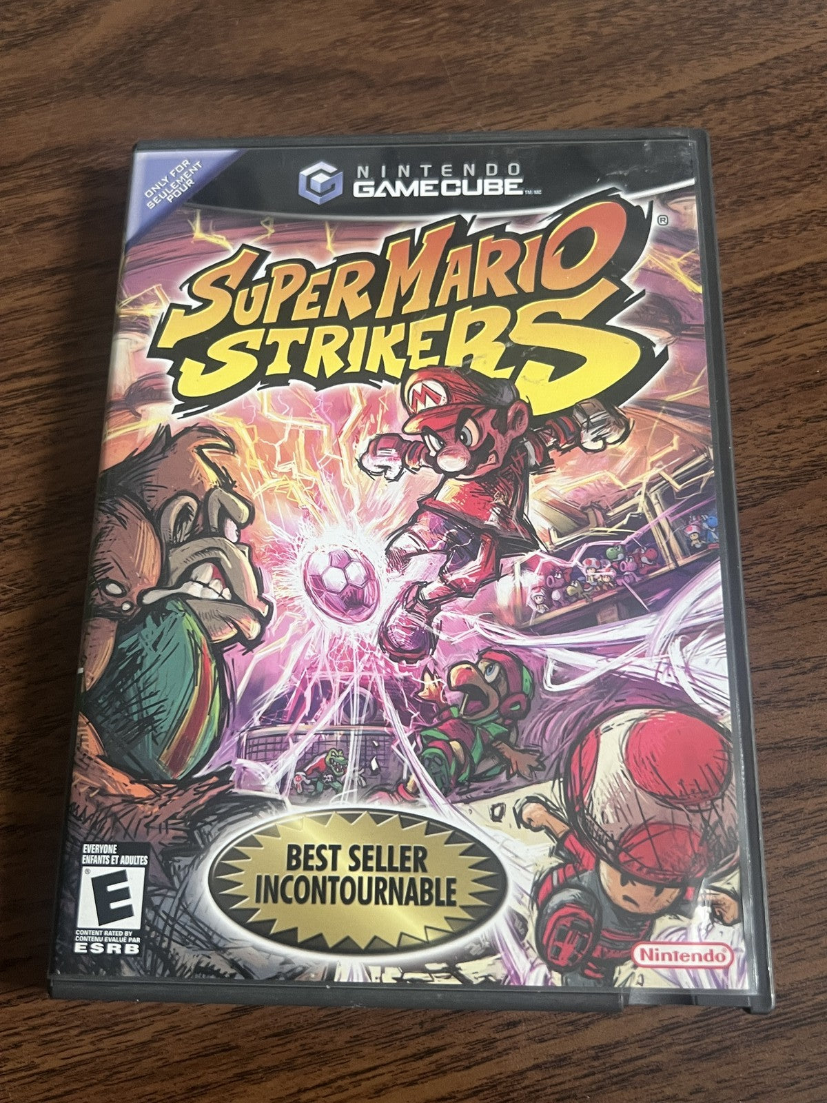 Super Mario Strikers: Best Seller (Nintendo Gamecube, 2005) CIB COMPLETE