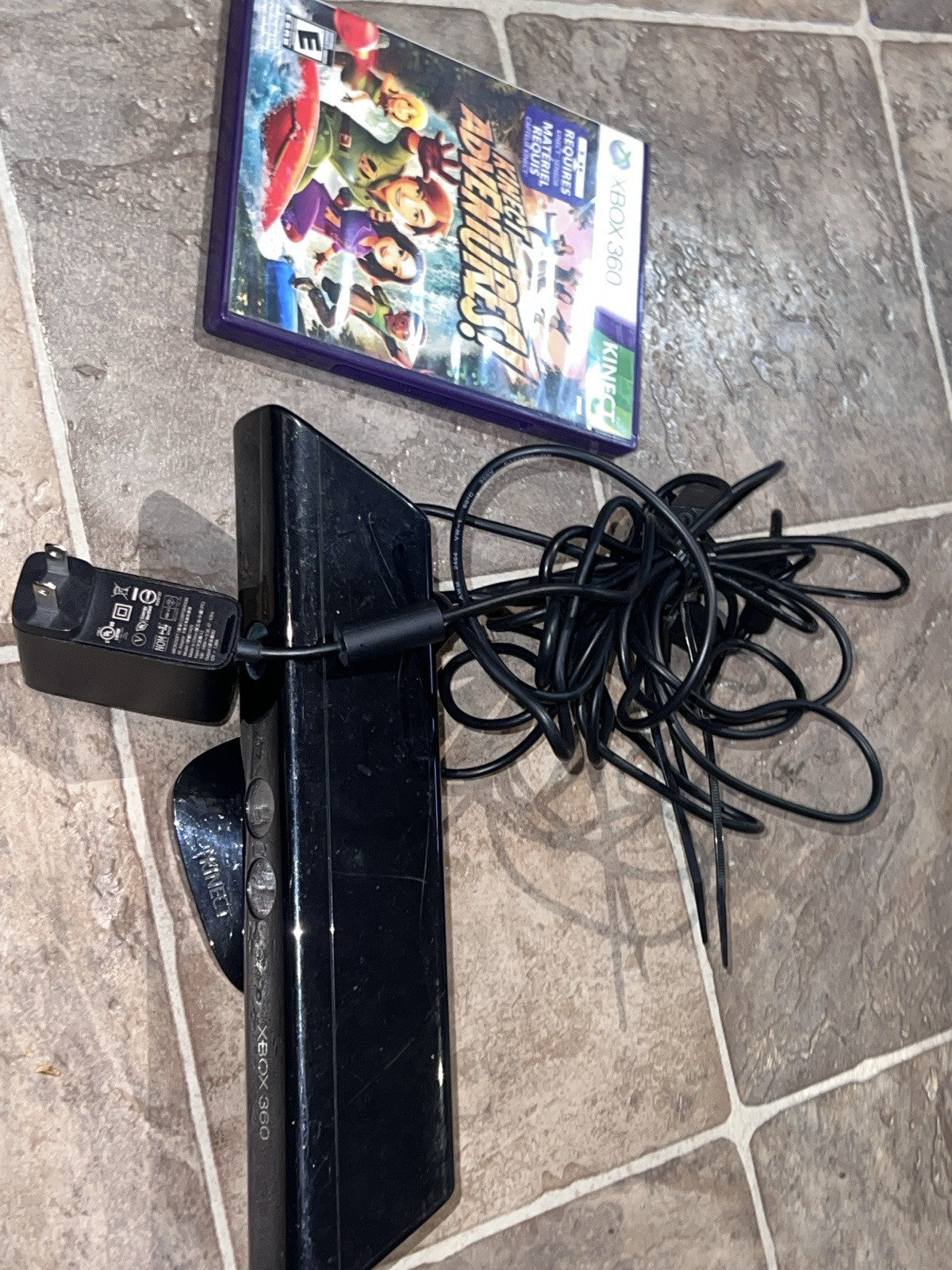 Microsoft 1414 Xbox 360 Kinect Sensor Bar Only Black With Game