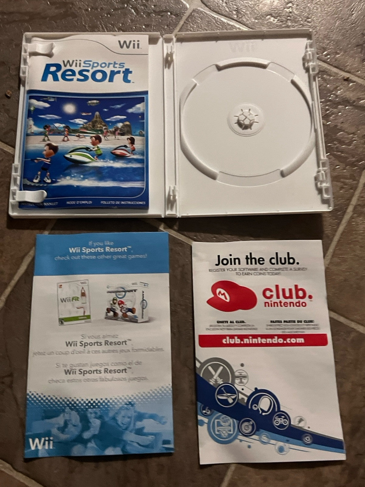 Wii Sports Resort (Nintendo Wii, 2009) CASE+MANUAL ONLY WITH INSERTS
